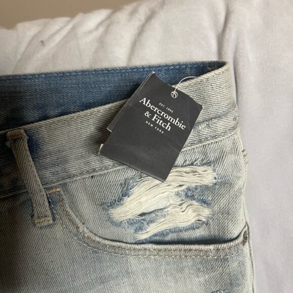 Abercrombie & Fitch Womens Size 28 Boyfriend Shorts Denim Blue Regular Cott - Picture 2 of 6